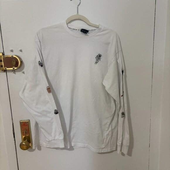 Percival Heavyweight Long Sleeve T Shirt with Spaceman Embroidery - White L - Picture 1 of 6